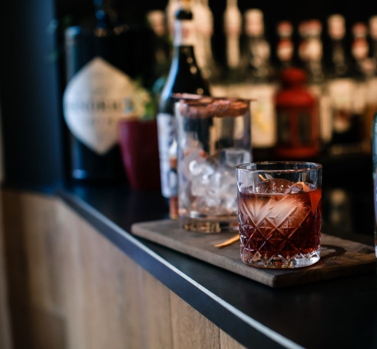 Bancone barman, coctail, drink